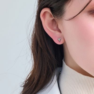 集英社HAPPY PLUS STOREPhoebe（フィービィー）/【金属アレルギー対応】ハートリーフセラミックピアス　シルバー
