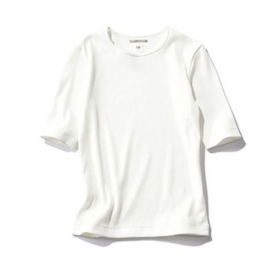 一般的なTシャツより丸みのある衿ぐりと衿元の細パイピングが、ジュエリー映えを後押しする究極のTシャツが誕生。　【福田麻琴さんコラボ】【洗える】ジュエリー映えする 究極のリブTシャツ
