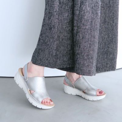 enchanted(エンチャンテッド)の本革2WAYミュールスリングバック