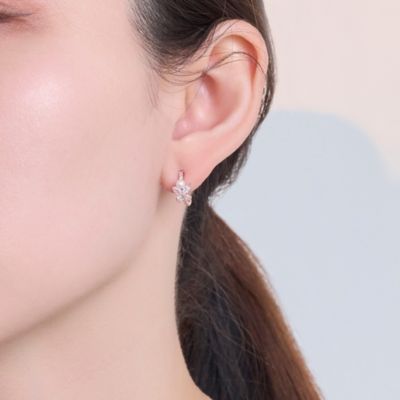 集英社HAPPY PLUS STOREPhoebe（フィービィー）/ロマンティックビジューバタフライフープピアス　ローズゴールド