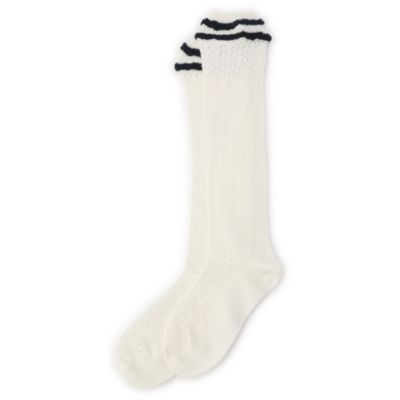 透かし編みのデザインや半端丈がクラシカルムード　MARIE KNIT EMBROIDERY SOCKS