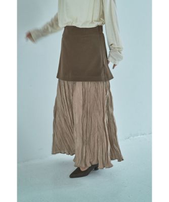 ミニスカートとロングスカートを重ねたようなレイヤードデザインが特徴のドッキングスカート。　DOCKING LAYERED SKIRT