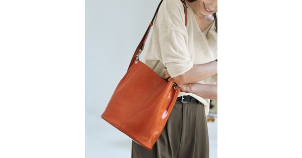STYLE DELI(スタイルデリ)の差し色用カラーショルダーバッグ通販 