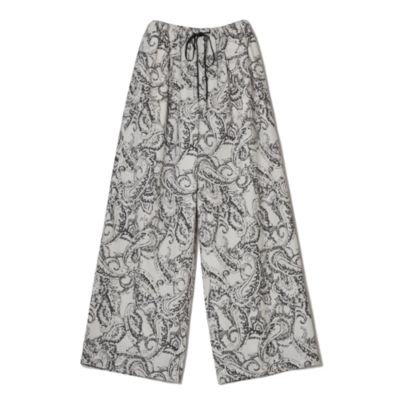 イージーパンツを都会的に昇華させた名品！　ペイズリー柄パンツ