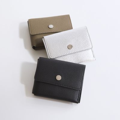 【コンパクト】TOPKAPI　トプカピ　レザー　三つ折り財布　レザー　ブラック ソフトレザー ベルトデザイン 三つ折り財布 – TOPKAPI（トプカピ）