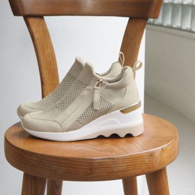 ホールド感で“楽ちんキレイ見え”ハイウェッジスニーカー　ハイウェッジサイドジップスニーカー