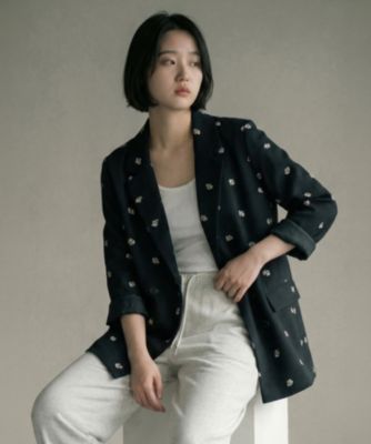 STYLE DELI(スタイルデリ)の【BLK001】花柄刺繍ツイルテーラード