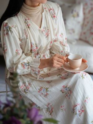 静かに、凛とした美しさ<br><br>心を穏やかにする「プリムローズ」　プリムローズサイドリボンワンピース