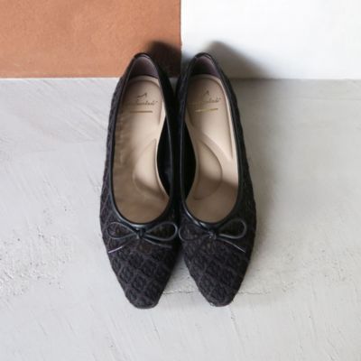 エンブロイダリーチュールで魅せる、軽やかな大人バレエ　エンブロイダリーチュールバレエシューズ