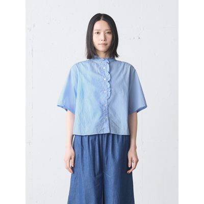 今期美品　midiumi フロントハーフ　フリルシャツ　ネイビー　ミディウミ MidiUmi(ミディウミ)のハーフスリーブ フロントハーフフリル シャツ