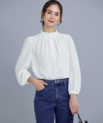 組曲　ブラウス　フリルホワイト長袖ブラウス　組曲　現行品　M〜L 組曲 L(クミキョク エル)の【WEB限定】ライトデシン フリル襟ブラウス