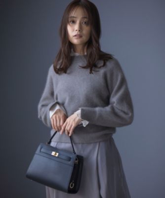 極美品☆デミリー ふわふわ ファー クルーネックニット 柔らか 紺 極美品☆デミリー ふわふわ ファー クルーネックニット 柔らか 紺