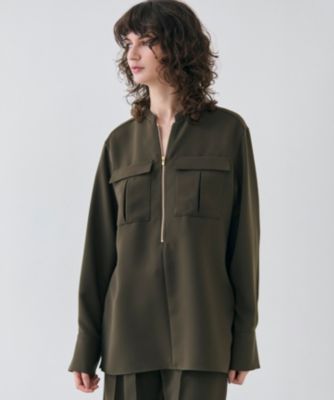 【全商品オープニング価格 特別価格】 BEIGE，(ベイジ)の【洗える】JASMINE / スタンドカラージップ トップス