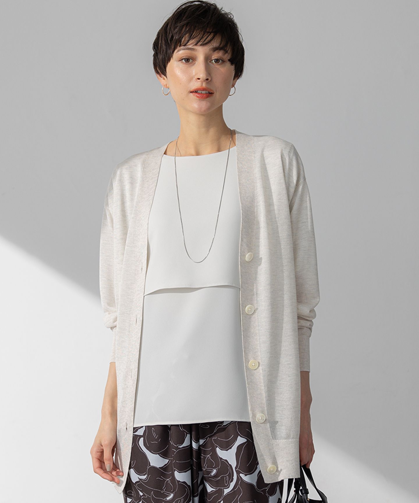 23区(ニジュウサンク)/【CanCam10月号掲載/CLASSY.10月号掲載】シャイニーシアー カーディガン