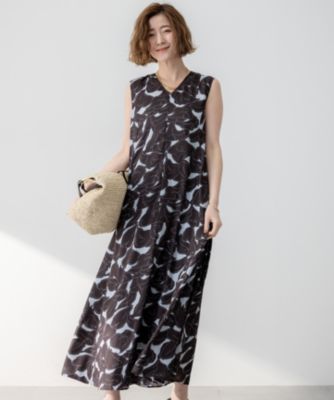 極美品 23区 大きいサイズ44 イタリアRATTIフラワープリントワンピース 23区(ニジュウサンク)の【洗える】Ratti フラワーアートプリント