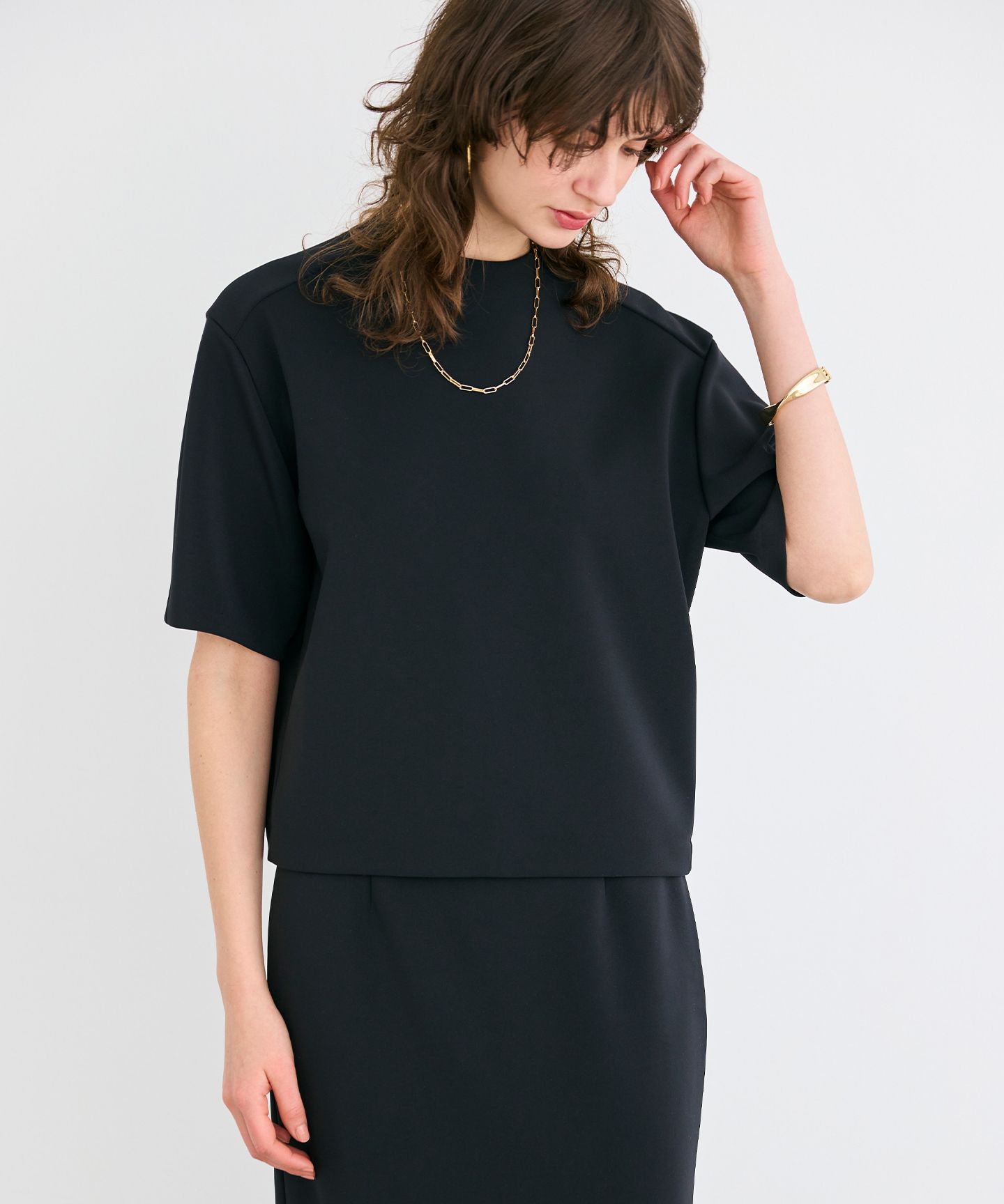 BEIGE，(ベイジ)/【洗える】ALTHEA / ダンボールジャージーバックスリットブラウス
