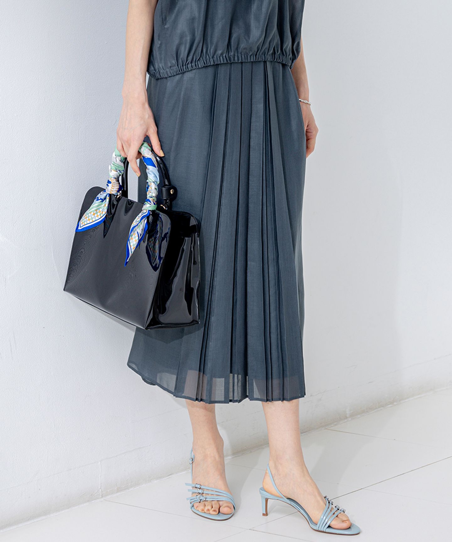 23区 S(ニジュウサンク エス)/【洗える】ソフトシアーフィルム タック スカート