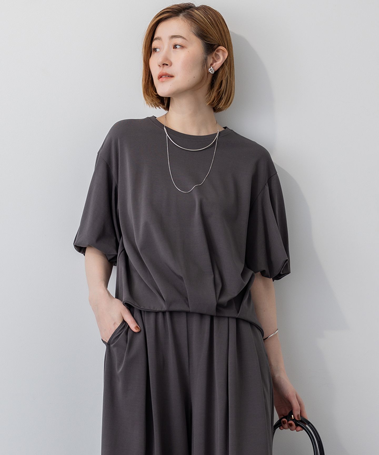 23区 L(ニジュウサンク エル)/【WEB&一部店舗限定/接触冷感】ツイストコットンプレーティング バルーンスリーブ カットソー