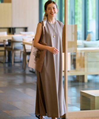 新作✨23区✨接触冷感 ツイストコットンプレーティング スリーブレスワンピース 23区(ニジュウサンク)の【Oggi8月号掲載/接触冷感/洗える】ツイスト