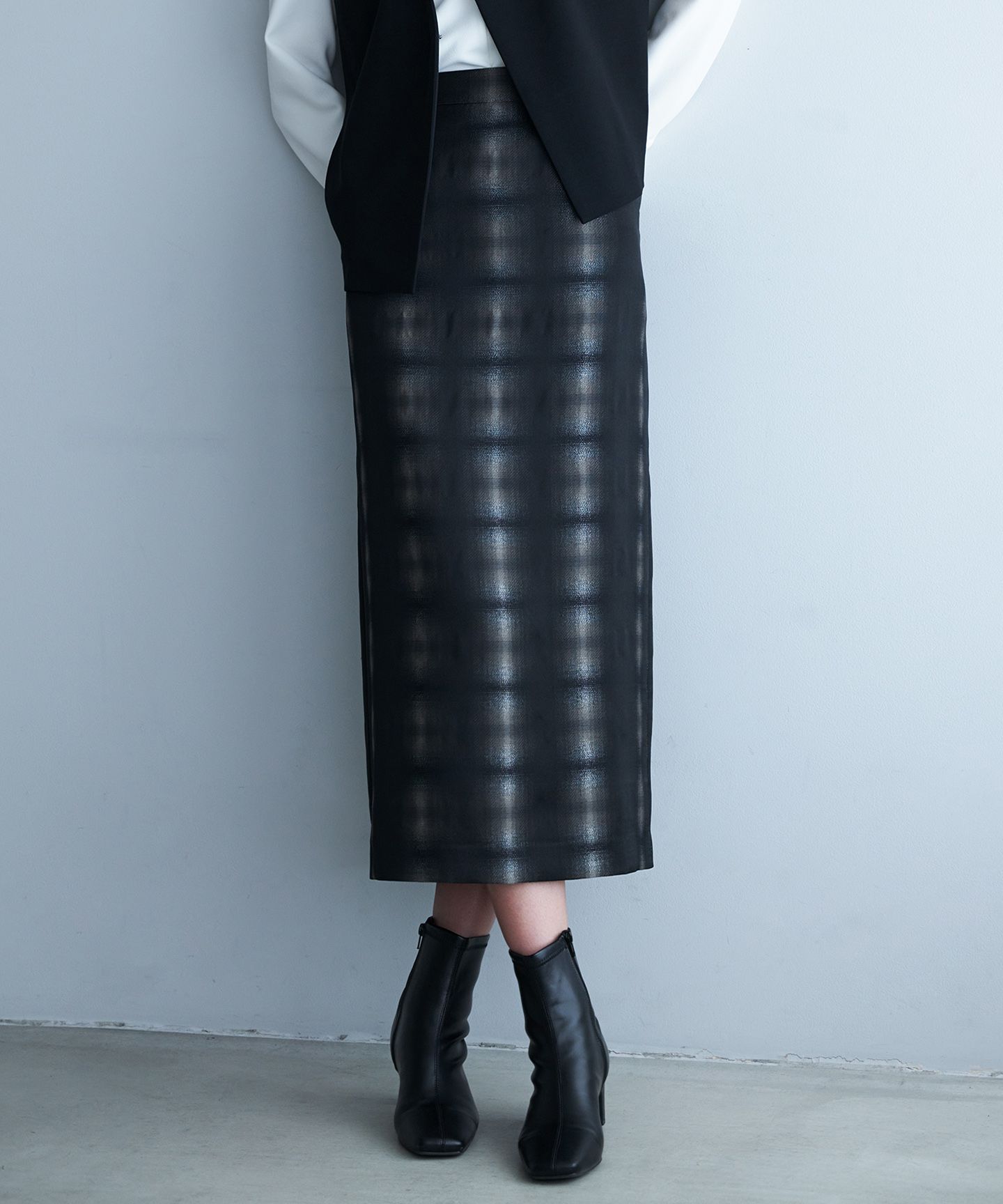 ICB(アイシービー)/【洗える】シャイニーオンブレーチェック ストレートスカート