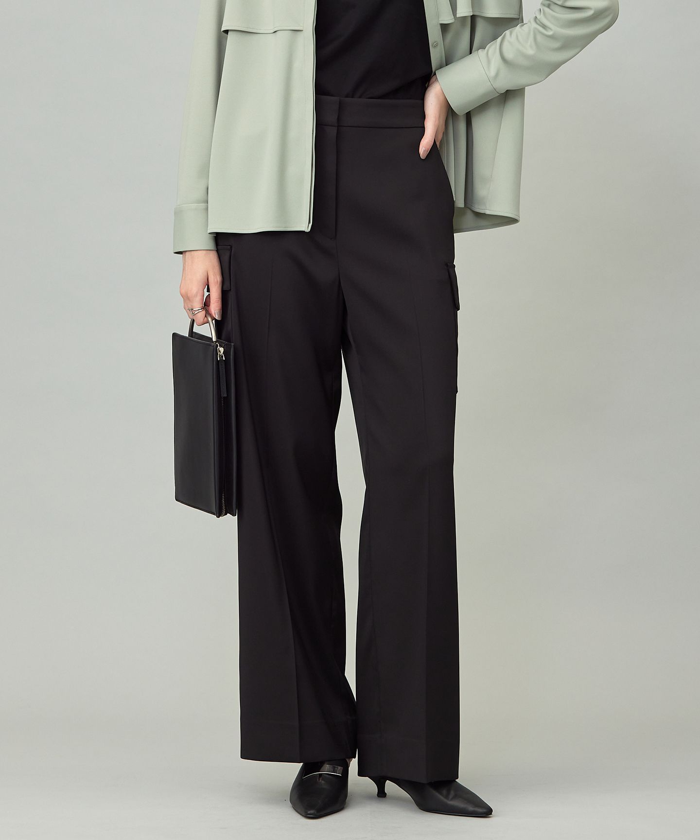 ICB L(アイシービー　エル)/【スマートバック仕様・洗える】ストレッチダブルサテン カーゴパンツ