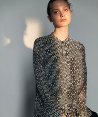 集英社HAPPY PLUS STOREICB（アイシービー）/【30th ANNIVERSARY】 モノグラムプリントシフォン バンドカラーブラウス