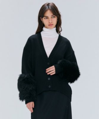 BEIGE，(ベイジ)の【洗える】CHESTER / フェイクファーVネック