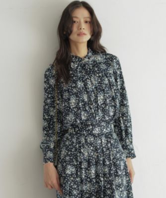 組曲(クミキョク)のモザイクフラワープリント ブラウス通販 | 集英社