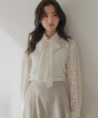 組曲 S(クミキョク エス)の【WEB限定】フラワーラッセルレースシャツ