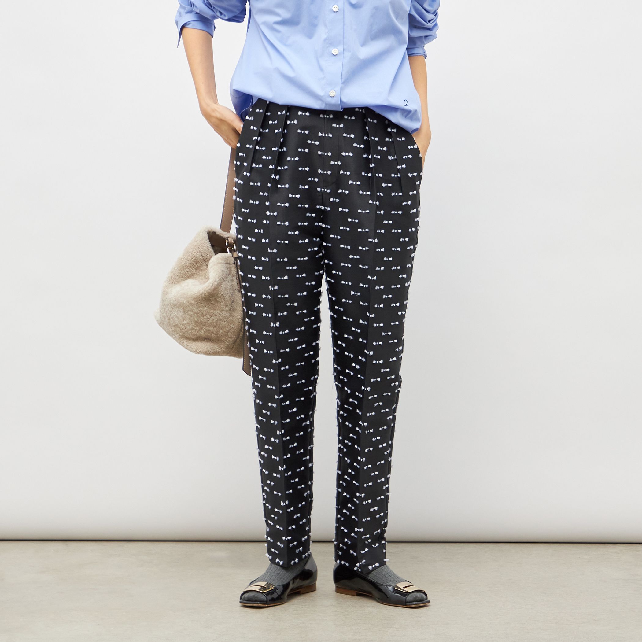 NOLLEY’S(ノーリーズ)/《セットアップ対応》ウォッシャブルリボンジャガードタックテーパードパンツ