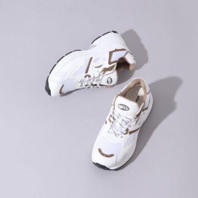 　【MoEa /モエア】 Veganハイテクスニーカー