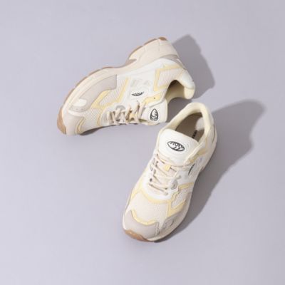 　【MoEa /モエア】 Veganハイテクスニーカー