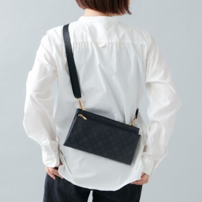 Daily Russet デイリーラシット の 防水機能付き ターポリン ポシェット通販 集英社happy Plus Store