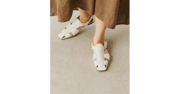Whim Gazette(ウィム ガゼット)の【2.718】ナローグルカサンダル通販 