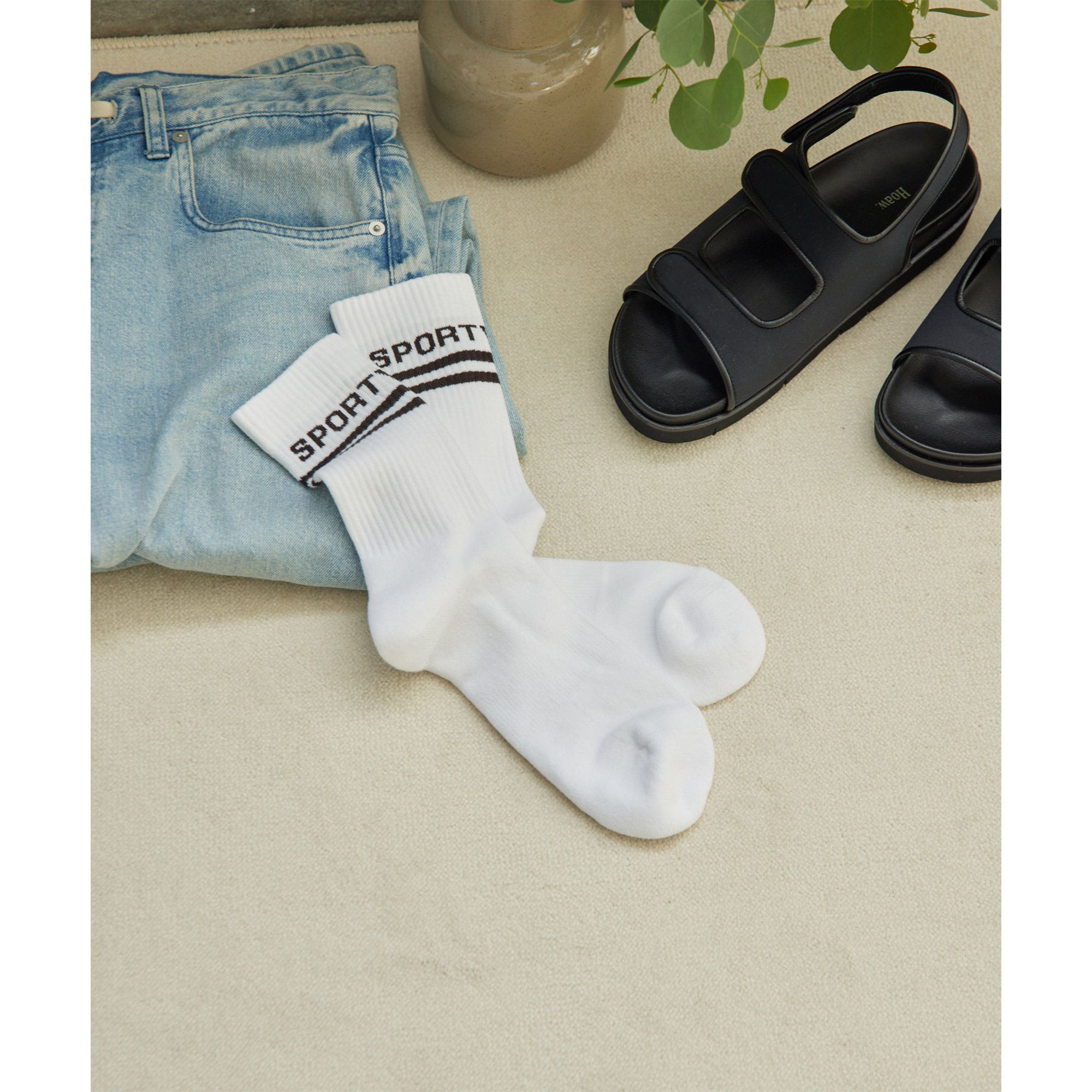 Whim Gazette(ウィム ガゼット)/【Sporty&Rich】Bold Logo Socks