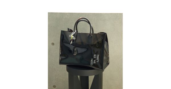 Whim Gazette(ウィム ガゼット)の【Hoaw.】PVC トートバッグ通販 