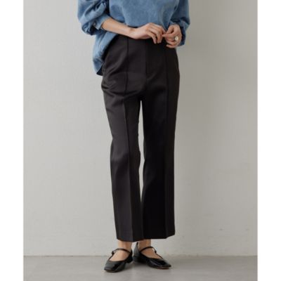 Whim Gazette(ウィム ガゼット) ストレッチサテンフレアパンツ Whim Gazette(ウィム ガゼット)のストレッチサテンフレアパンツ