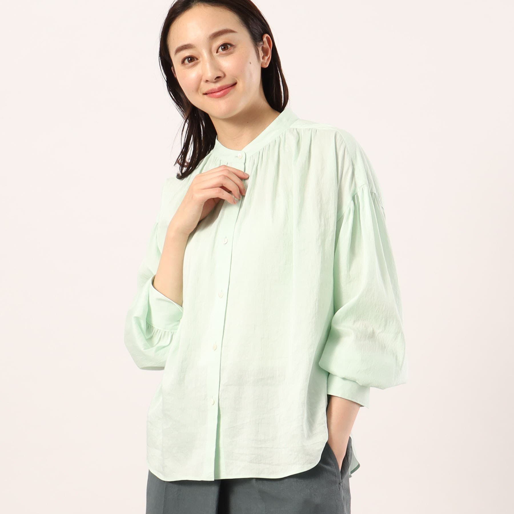  UNTITLED(アンタイトル)/【接触冷感／1枚でも羽織でも】リネン混 ギャザーデザインシャツ