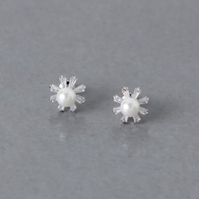 　イミテーションパール  RADIALLY/CZ ピアス