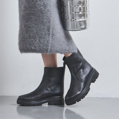UNITED ARROWS(ユナイテッドアローズ)のラウンド フラット ショート 