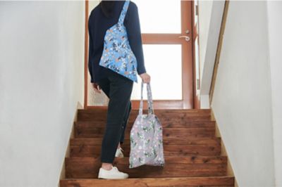 PCH様ハンドメイド❤️軽量ボアケット　シングル　ブランケット　リバティ　ベッツィ ハンドメイド❤️軽量ボアケット シングル ブランケット リバティ